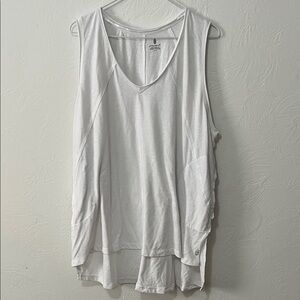 SoldFree people movement Chic White over sized  V-Neck Tank Top women’s XS